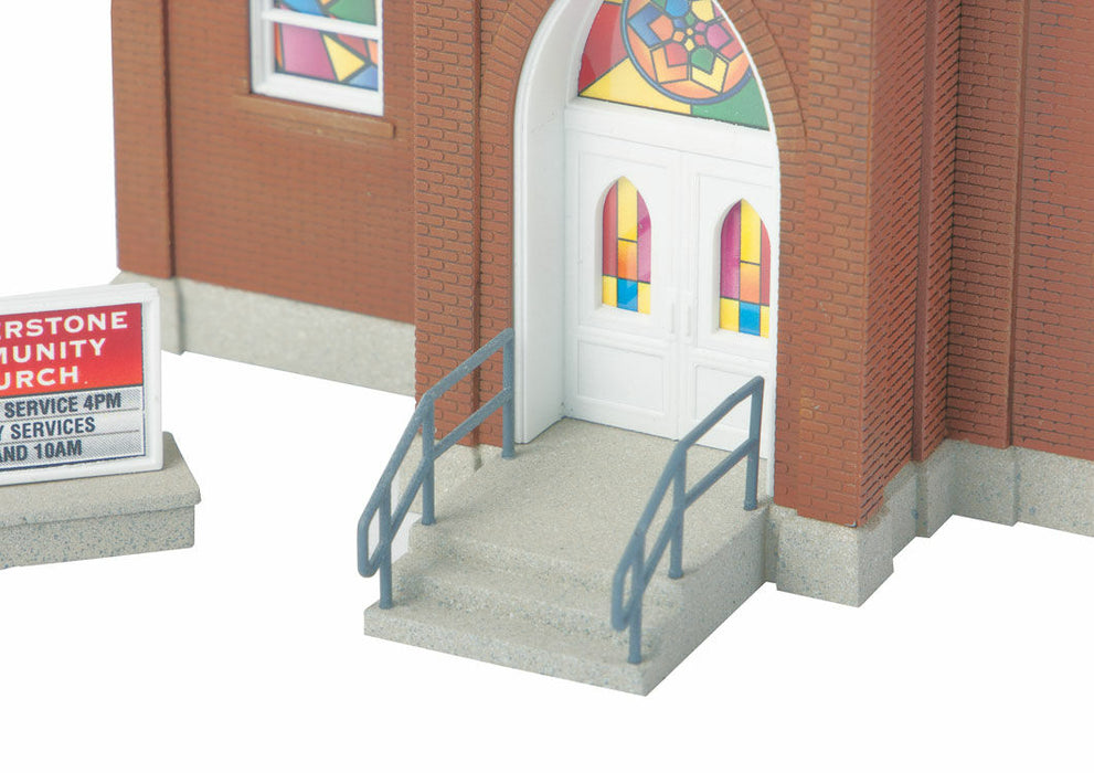 WALTHERS 933-3496 Brick Church - 20.4 x 11.5 x 27.2cm