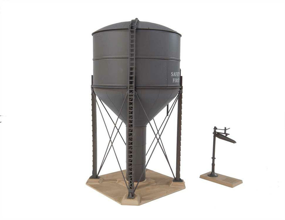 WALTHERS 933-3043 Steel Water Tank - 11.3 x 7.5 x 17.5 cm