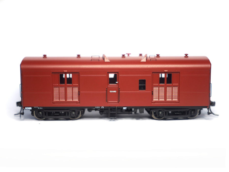 SDS MODELS 8300 004 BRAKE VAN 8309 1960'S RED