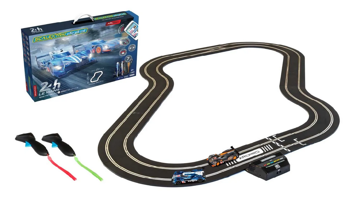 Scalextric C1404 ARC PRO 24HOUR LEMANS RACE SET