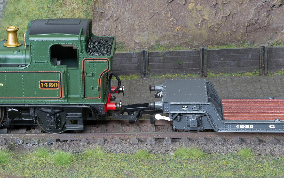 Hornby R60101 BR, Loriot Y Machinery Truck - Era 4